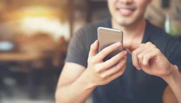 Build an iOS App: Cost, Pros, and Cons