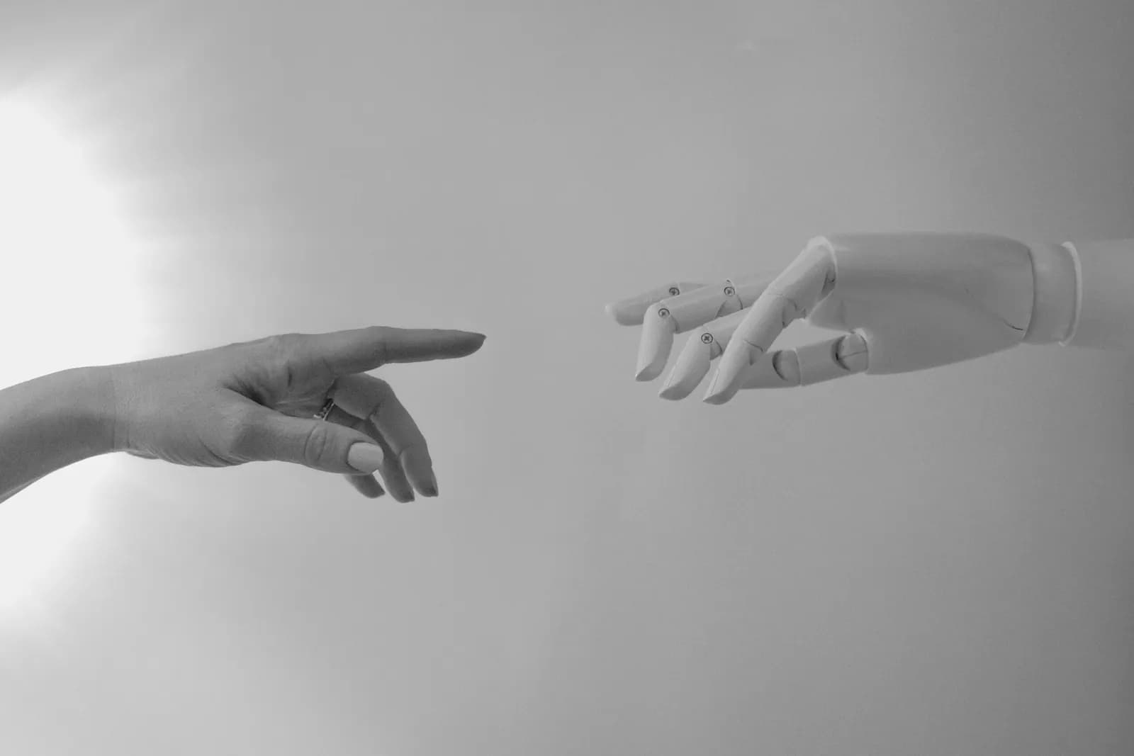 The Future Of Artificial Intelligence Vs Robots: How It Will Change Your Life